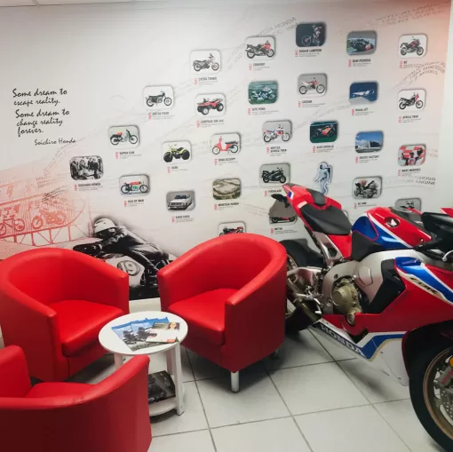 showroom-2.jpg