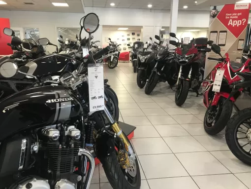 showroom-4.jpg